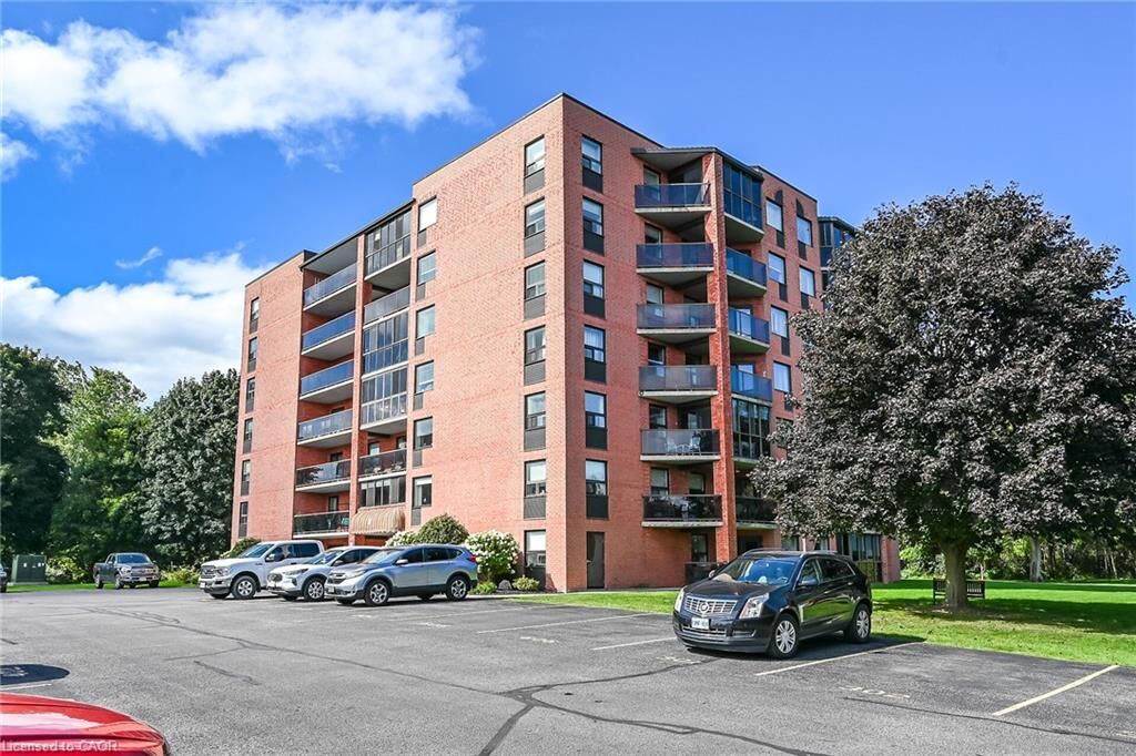 Property Photo:  5 Mill Pond Court 202  ON N3Y 5J6 