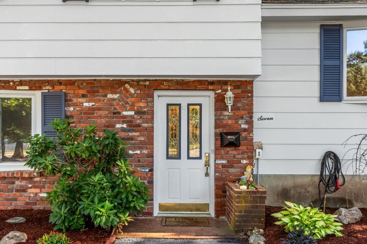 Property Photo:  7 Gaywood Cir  MA 01960 