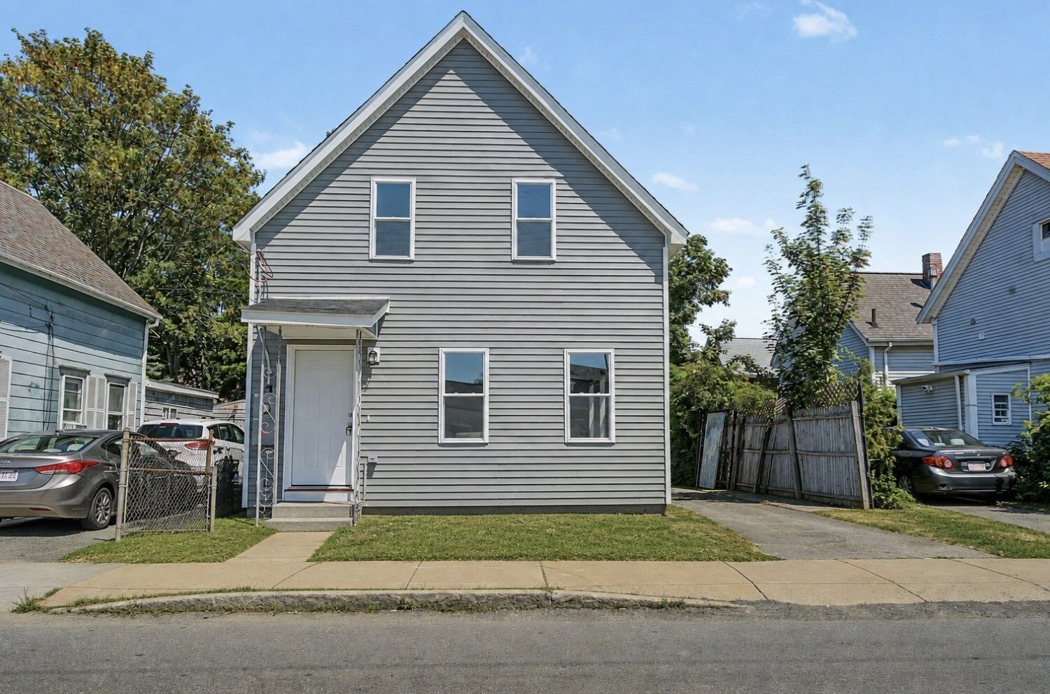 Property Photo:  85 Middle St  MA 02719 