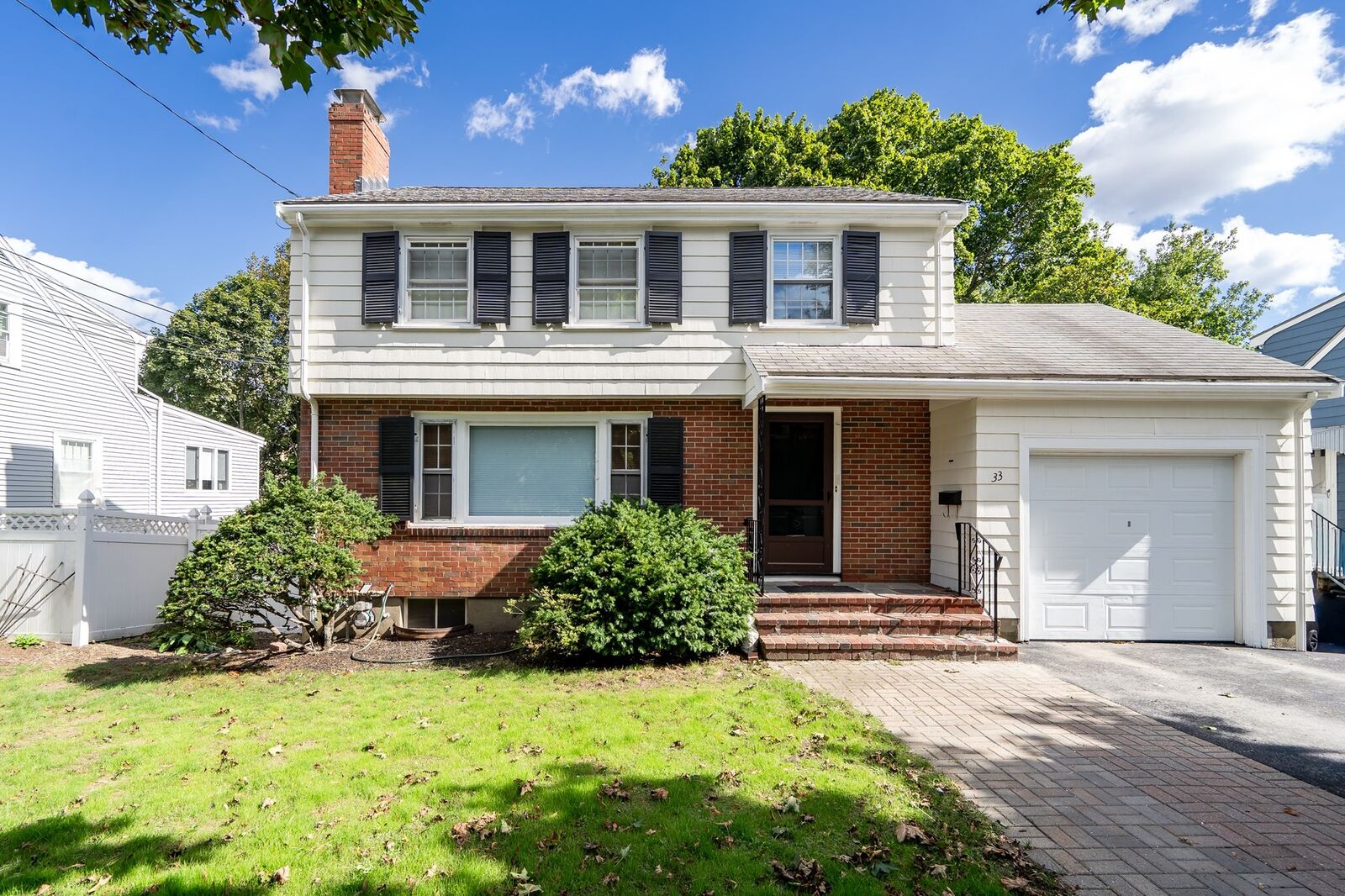Property Photo: 33 Stowecroft Rd MA 02474
