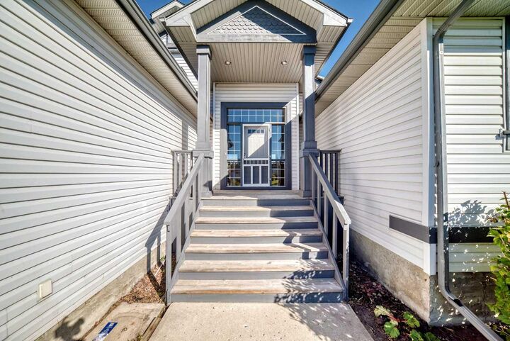 Property Photo: 12 Welshimer Crescent NE AB T0J 1X1