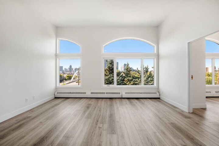 Property Photo:  812 8 Street SE 301  AB T2G 2Z2 