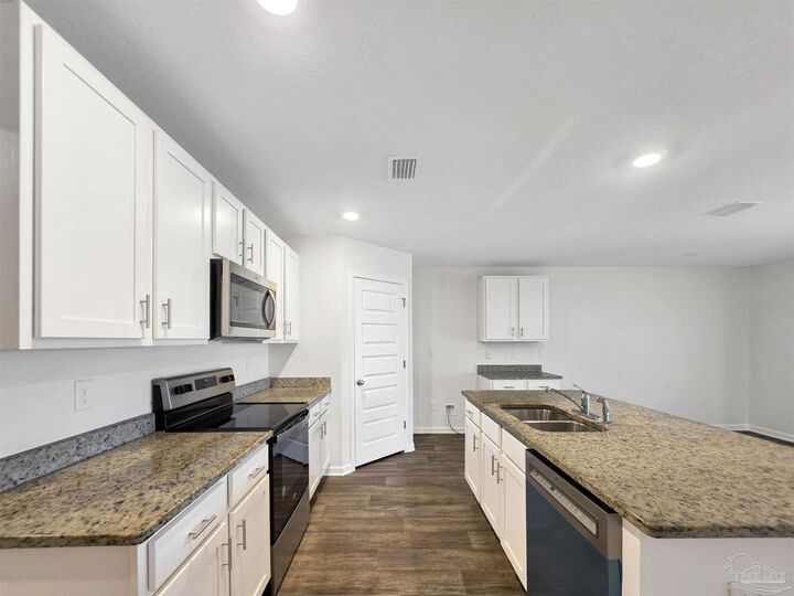 Property Photo:  11010 Blacktail Loop  FL 32526 