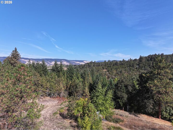 Property Photo:  1250 Dry Creek Rd  OR 97040 