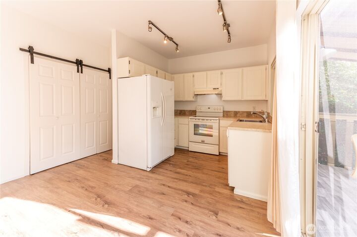 Property Photo: 4326 156th Street SW 1A WA 98087