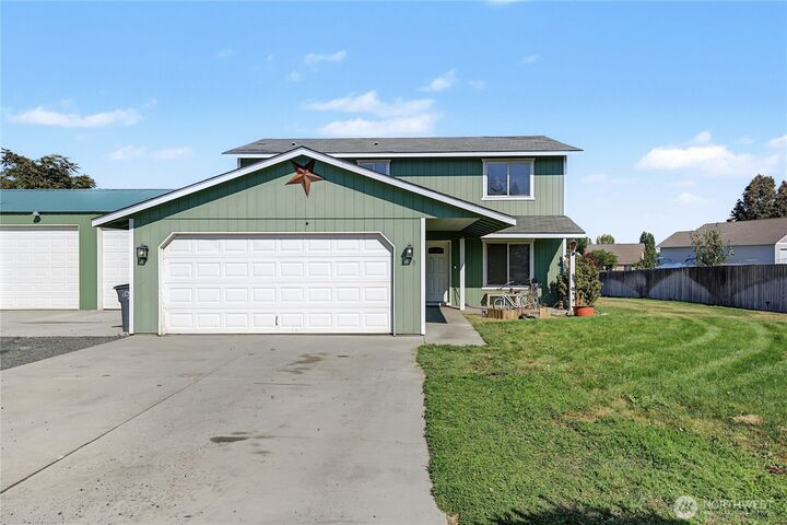 Property Photo: 2033 Road H.2 NE WA 98837