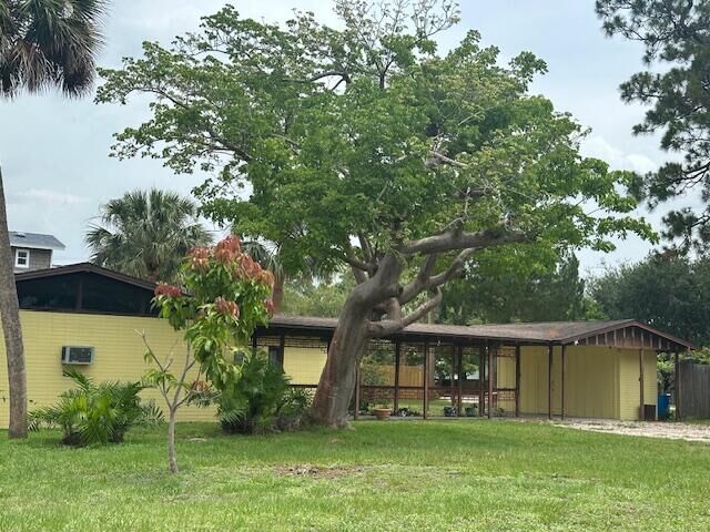 Property Photo:  1651 SE 8th Street  FL 34996 