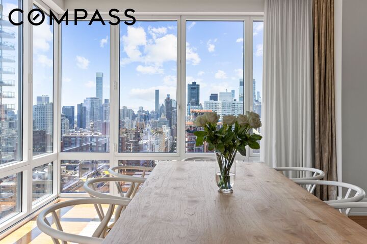 Property Photo:  255 E 74th Street 27A  NY 10021 