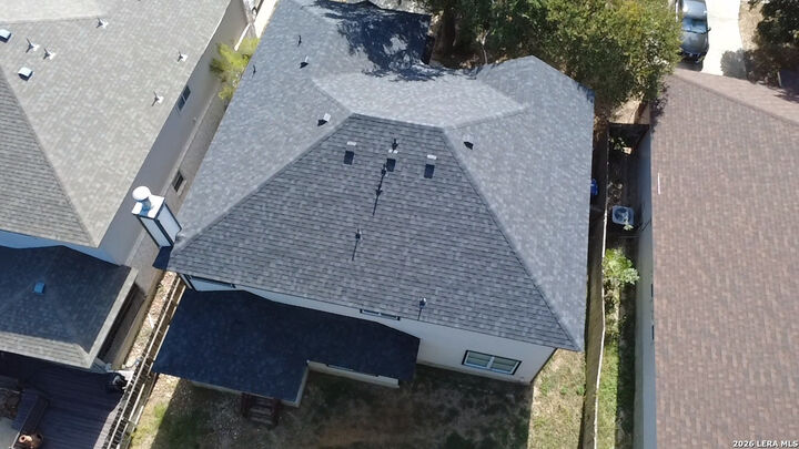 Property Photo: 11327 Mentmore TX 78023