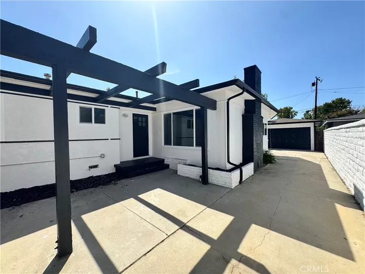 Property Photo:  2026 Poinsettia Street North  CA 92706 
