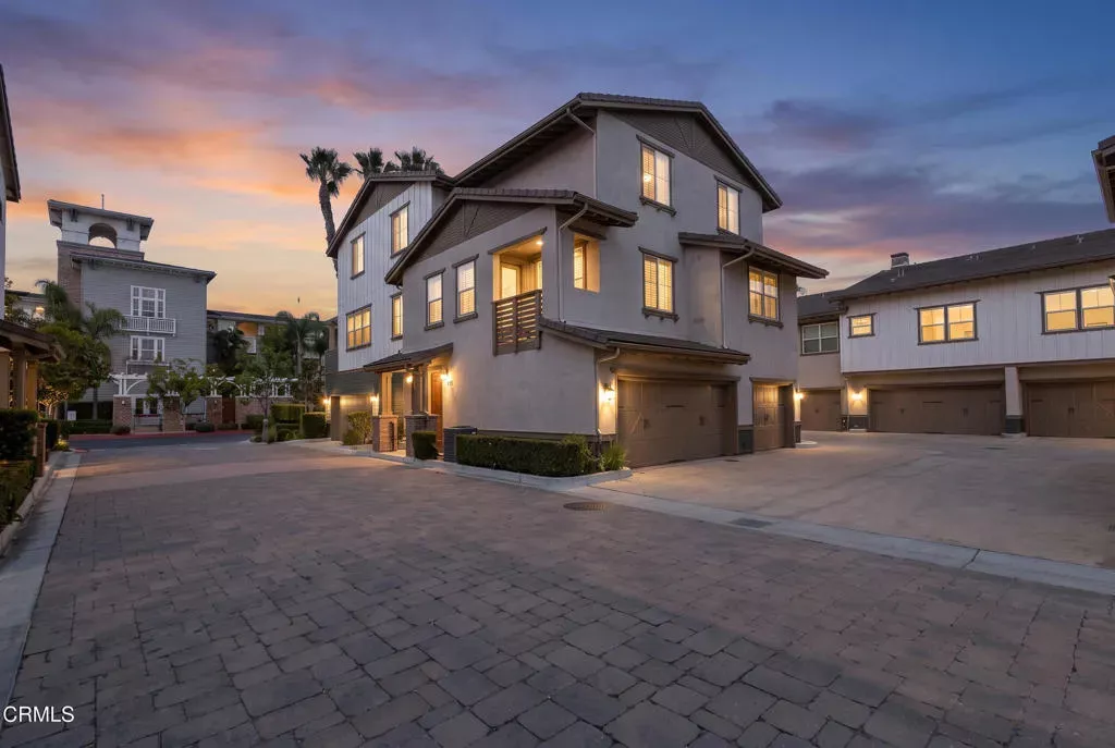 Property Photo:  1524 Windshore Way  CA 93035 