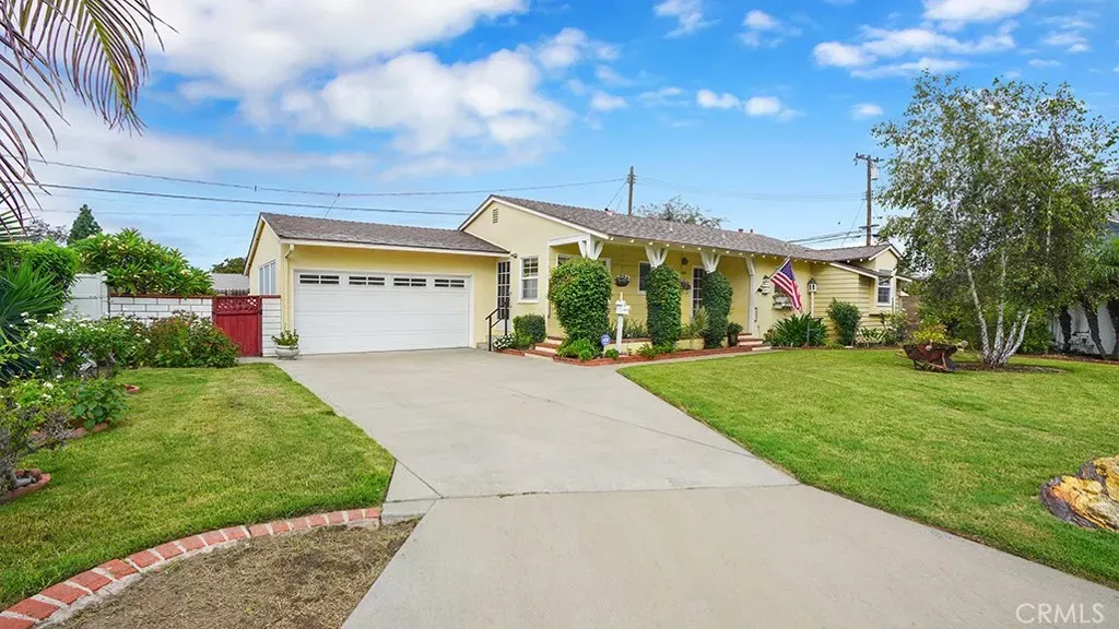 Property Photo:  11631 Blue Jay  CA 92841 