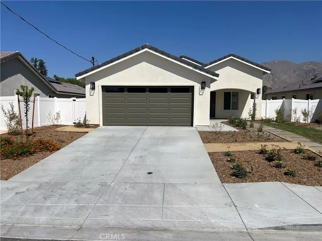 Property Photo:  321 E 2nd  CA 92583 