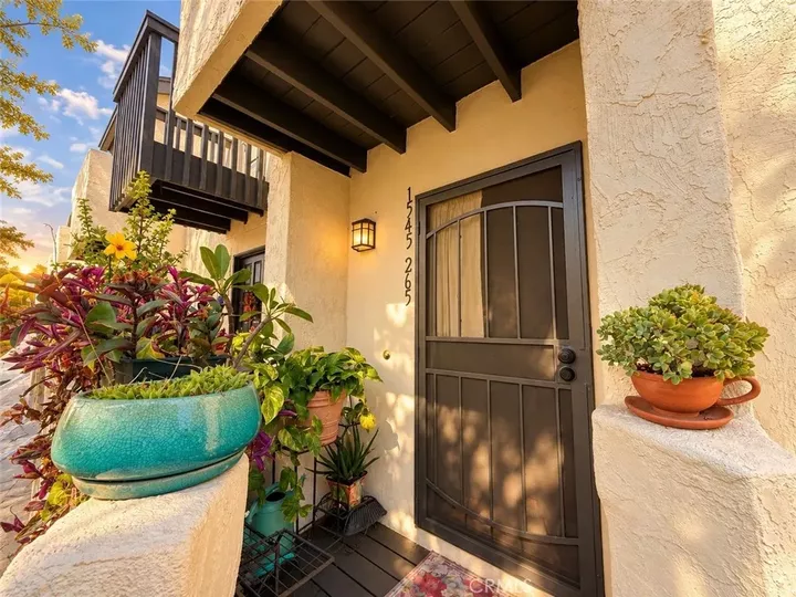 Property Photo: 1545 Northrim Court 265 CA 92111