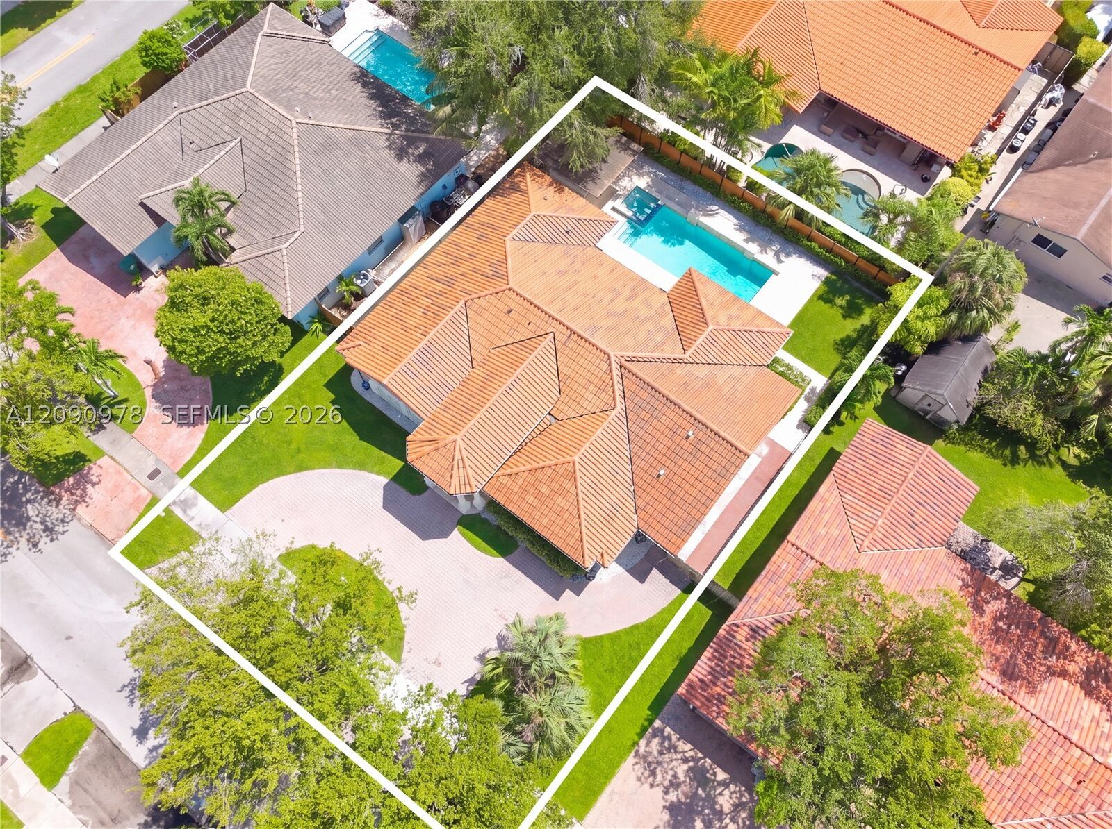 Property Photo: 9444 SW 78th St -- FL 33173