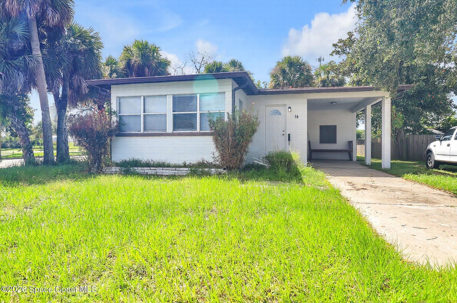 Property Photo: 14 S Lemon Avenue S FL 32796
