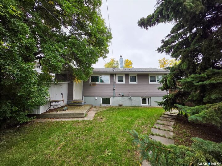 Property Photo: 138 6th Avenue E SK S0A 2P0