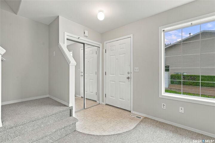 Property Photo:  809 Kristjanson Road 8  SK S7S 1M8 