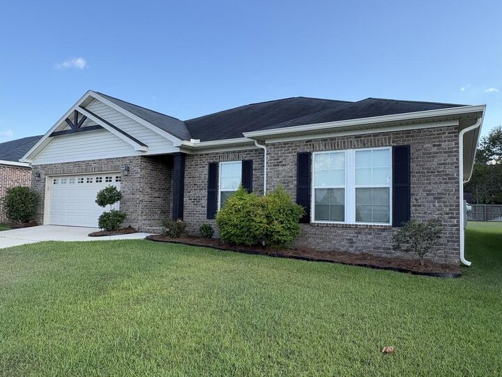 Property Photo: 410 Ridgeland AL 36301