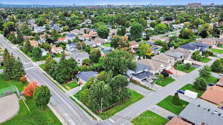 Property Photo:  119 Fieldrow Street  ON K2G 2Y8 
