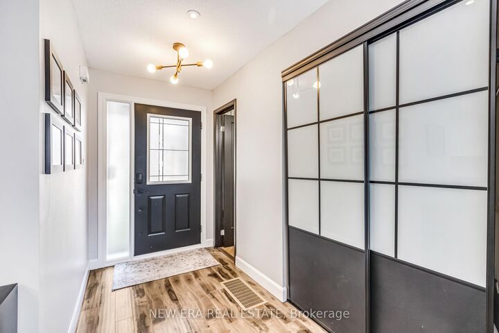 Property Photo:  1415 Fieldlight Boulevard 6  ON L1V 2S3 