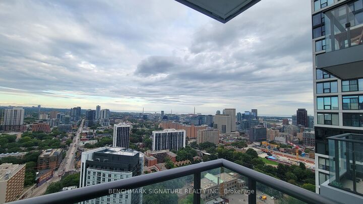 Property Photo:  251 Jarvis Street 3201  ON M5B 0C3 