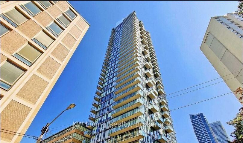 Property Photo:  75 St Nicholas Street 1701  ON M4Y 0A5 