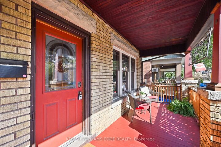 Property Photo:  164 Balmoral Avenue S  ON L8M 3K3 