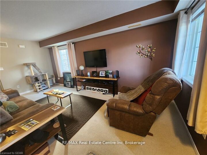 Property Photo:  35 Mountford Drive 95  ON N1E 0G6 