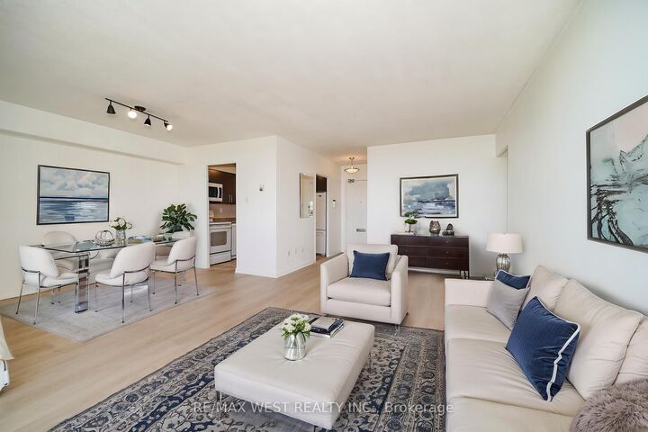 Property Photo: 551 The West Mall N/A 803 ON M9C 1G7