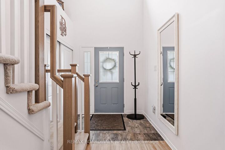 Property Photo: 210 Pingwi Place ON K1X 0G1