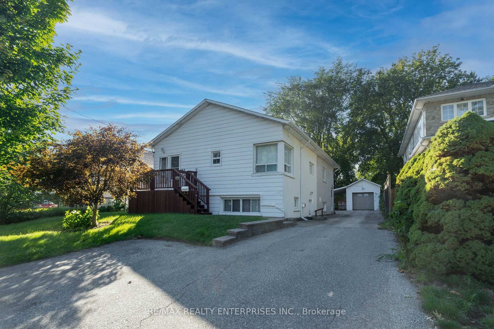 Property Photo:  161 Angelene Street  ON L5G 1X1 