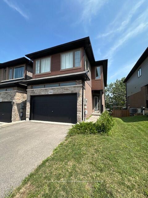 Property Photo:  3981 Crown Street  ON L0R 1B4 