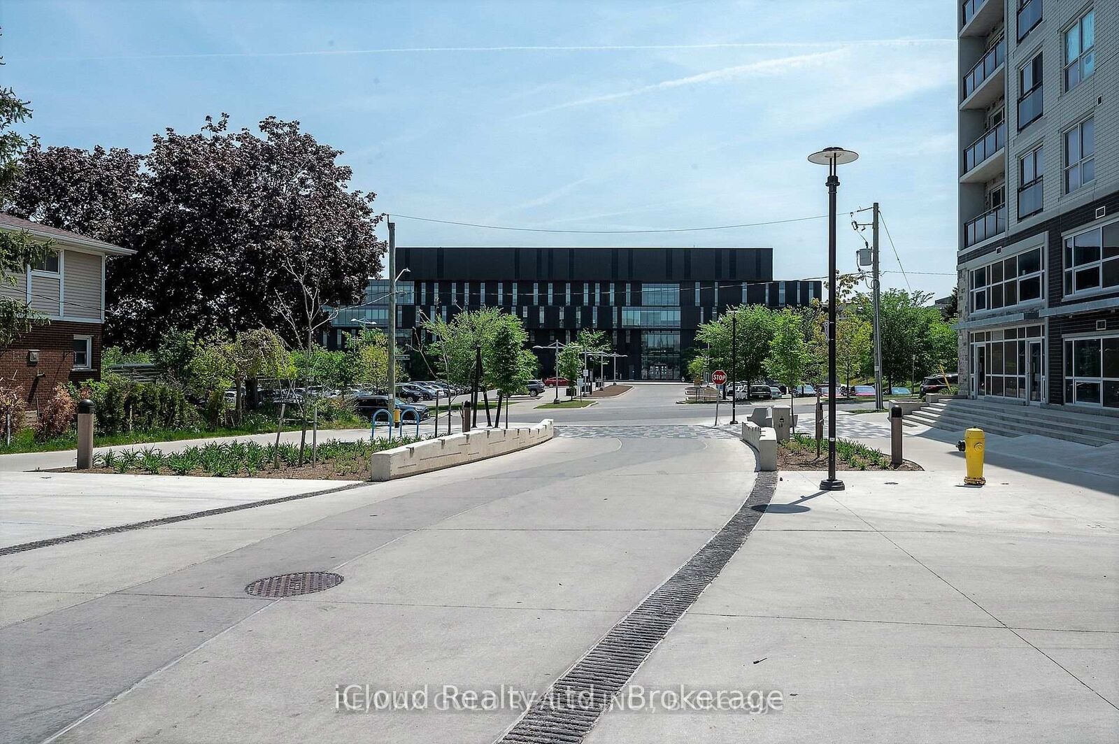 Property Photo:  275 Larch Street B-312  ON N2L 3R2 