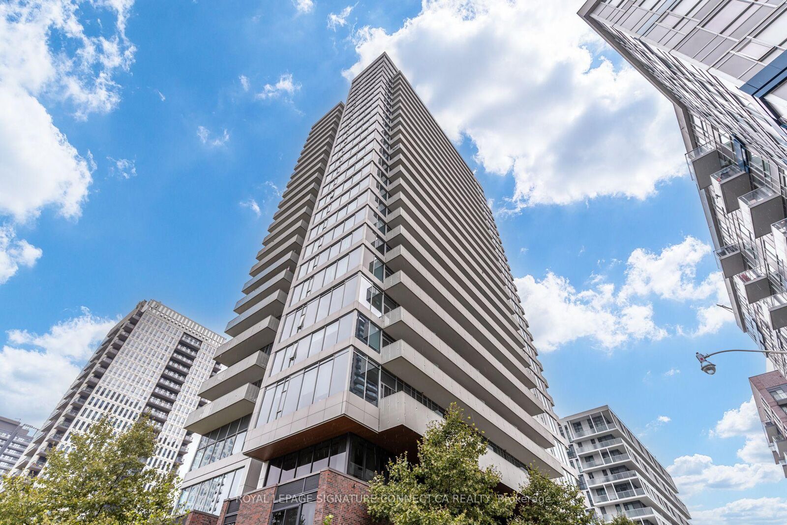 Property Photo: 20 Tubman Avenue 517 ON M5A 0M5
