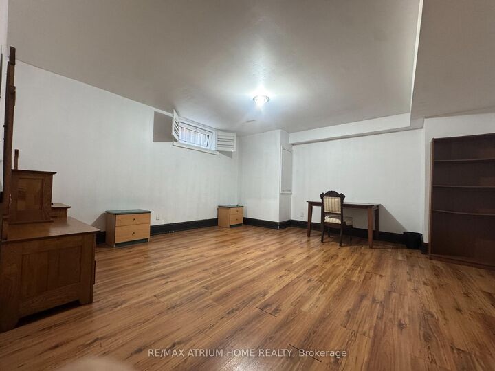 Property Photo:  45 Bay Street Basement  ON L5H 1C4 