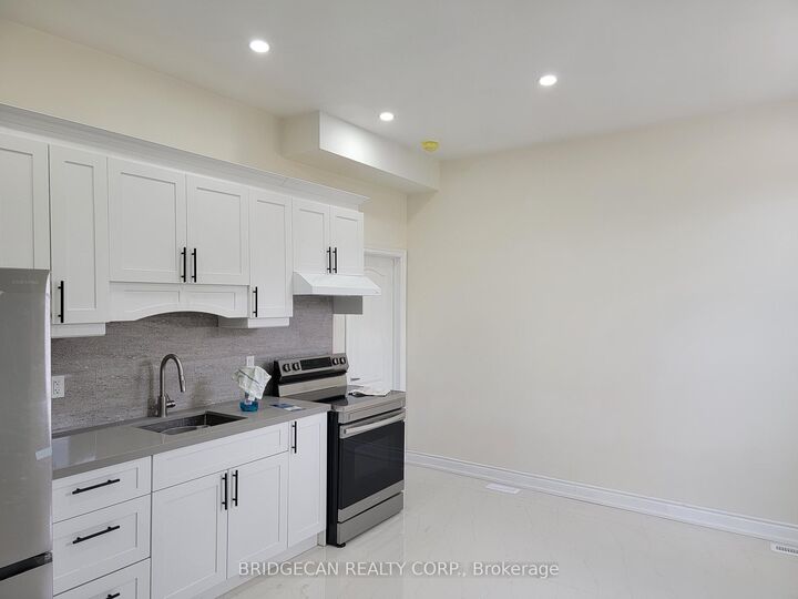 Property Photo:  103 Peel Street  ON N3S 5M3 