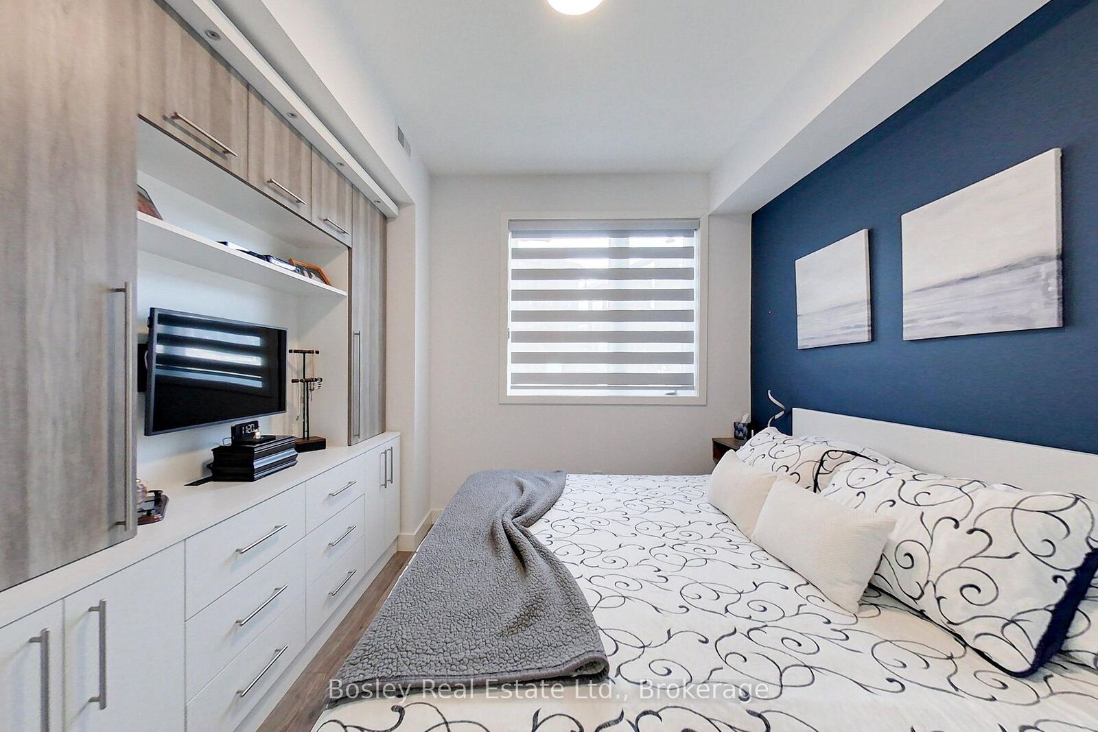 Property Photo:  10 Beausoleil Lane 102  ON L9Y 0V2 