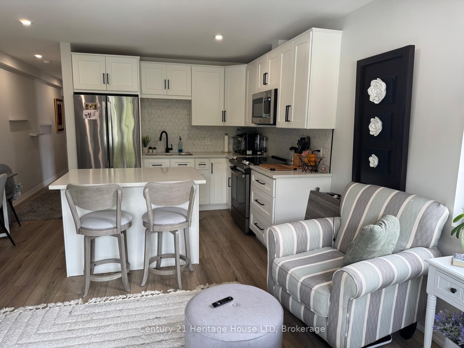 Property Photo: 344 Ridge Road N 203 ON L0S 1N0