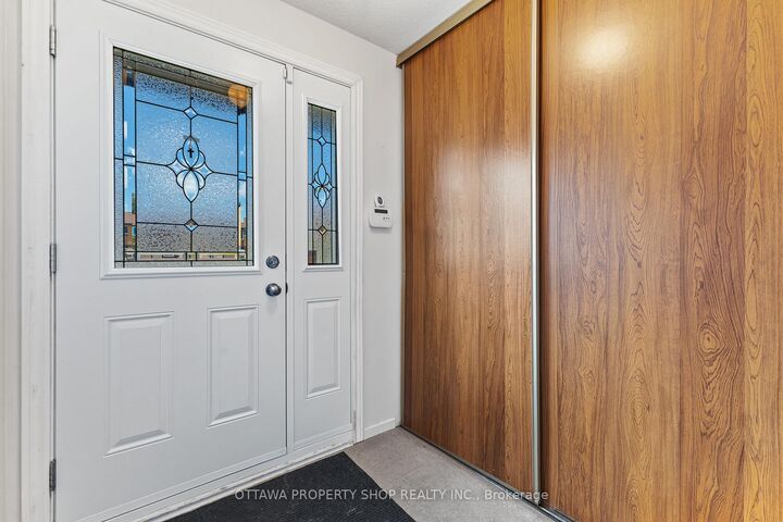 Property Photo: 3344 Uplands Drive 78 ON K1V 9R9
