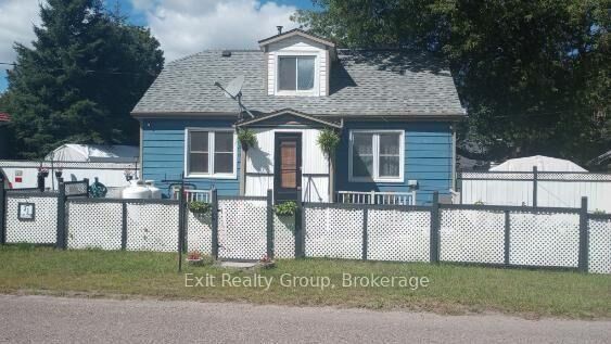 Property Photo: 33 Glastonbury Road ON K0H 2G0