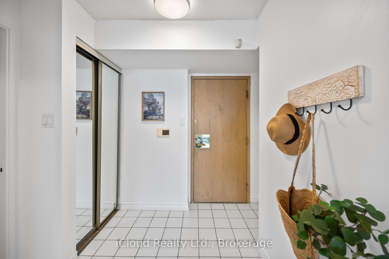 Property Photo:  3231 Eglinton Avenue E 1107  ON M1J 3N5 