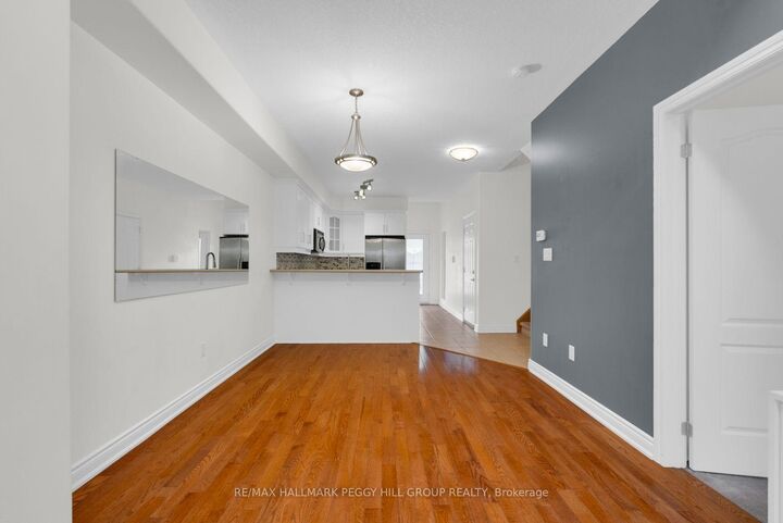 Property Photo:  125 Huronia Road 11  ON L4N 4G1 