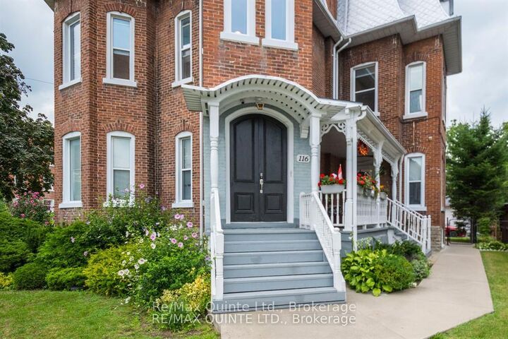 Property Photo:  116 King Street 5  ON K8V 3W3 