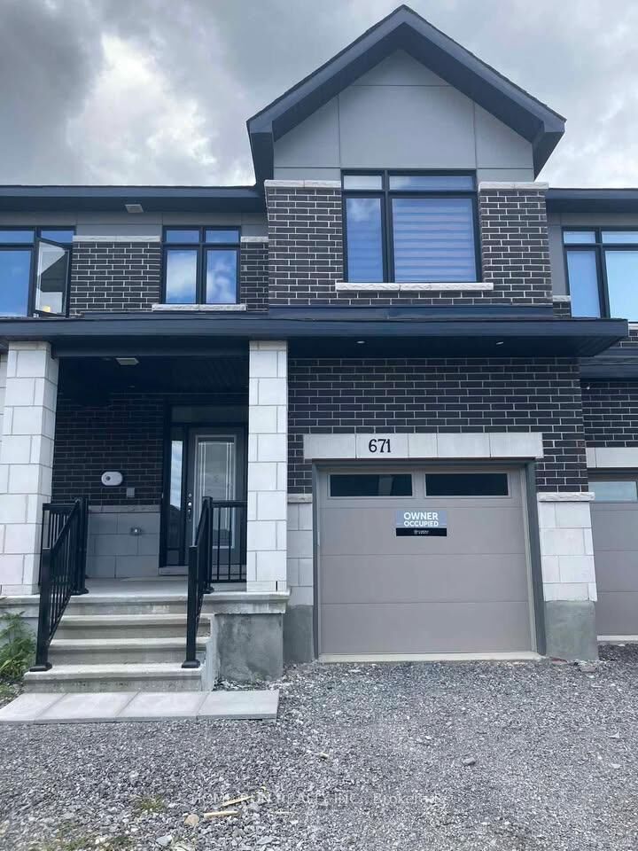 Property Photo: 671 Rathburn Lane ON K1T 0V9