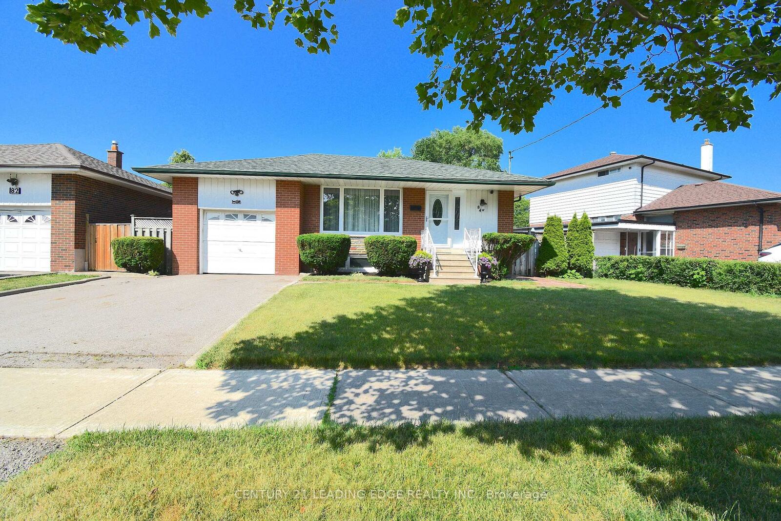 Property Photo:  84 Allanford Road  ON M1T 2N5 