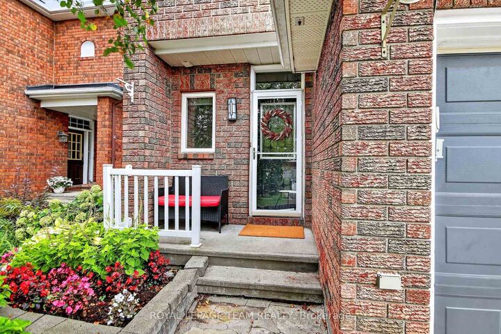 Property Photo:  23 Grassy Plains Drive  ON K2M 2P2 