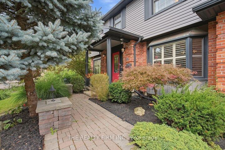Property Photo:  40 Leland Place  ON N6K 1S6 