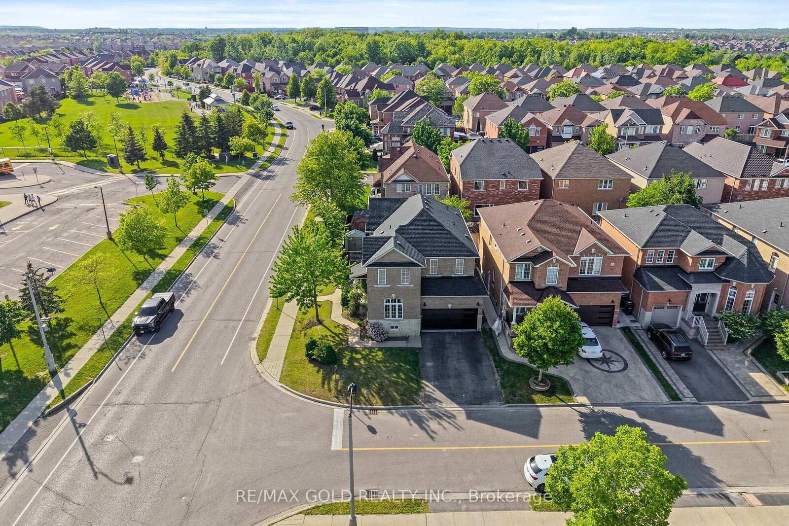 Property Photo:  261 Mountainash Road  ON L6R 3M3 