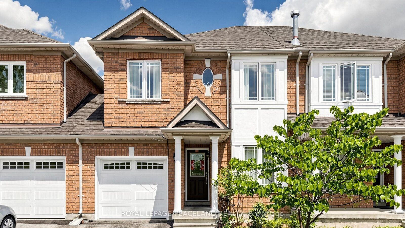 Property Photo: 246 Farmstead Road ON L4S 2J8